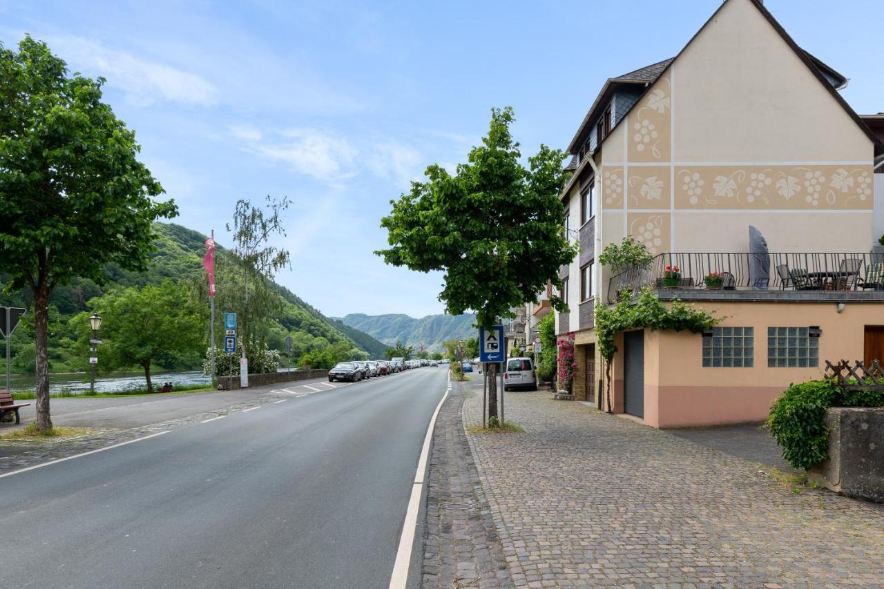 Haus Blaue Traube Mit Moselblick Apartment Ediger-Eller Exterior photo